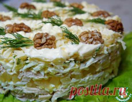 Слоёный салат из курицы с ананасами – кулинарный рецепт