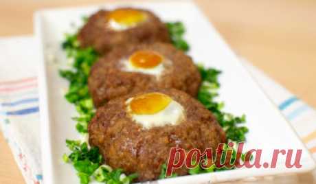 Как приготовить мясные пасхальные гнезда с яичницей - Салаты и закуски на Пасху от 1001 ЕДА