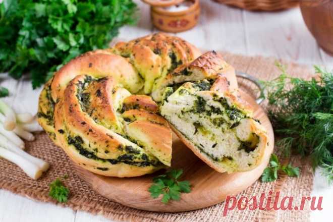 ​Хлеб-плетёнка с сыром и зеленью