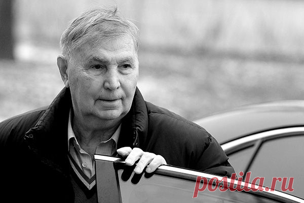 Статьи: Lenta.ru: Спорт: Хоккей: Отец «Красной машины»