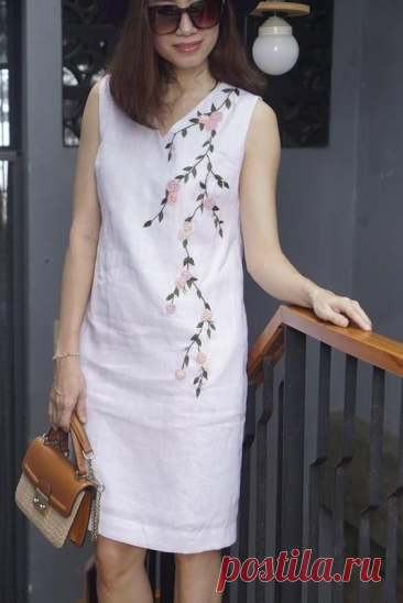 Льняное платье с вышивкой