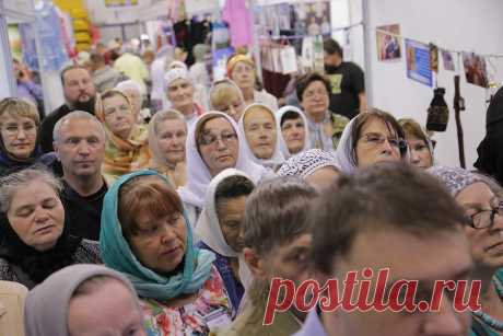 Екатеринбургская епархия - 15 июля в ДИВСе открылась юбилейная выставка «От покаяния к воскресению России»