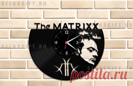 Необычный подарок: Часы из виниловой пластинки - группа The Matrixx