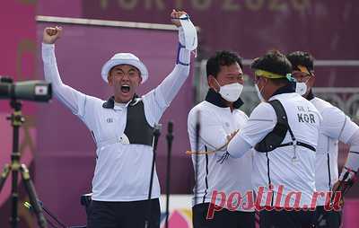 Южнокорейские лучники завоевали золото Олимпиады в командном турнире. Серебро досталось команде Тайваня, бронза - сборной Японии