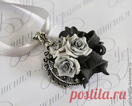 Кулон, кольцо и серьги с розами серебристо- серого цвета. - серый,темно-серый