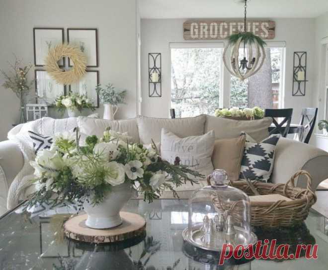 50 Farmhouse Spring Decor Ideas for Your Inspiration - decoria.net Country Farmhouse Porch Decor Ideas DIY Home Decor Ideas to produce your Spring Decor fabulous Bring color into your house design when transforming your home into a gorgeous home. Sconces are available here.