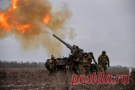Командир ВСУ заявил о резком усложнении обстановки в Артемовске. Полевой командир Вооруженных сил Украины (ВСУ) с позывным «Мадьяр» заявил, что обстановка в Артемовске (украинское название — Бахмут) резко усложнилось. По словам военнослужащего, в городе идут жестокие бои, бойцы частной военной компании (ЧВК) «Вагнер» прорываются на северном фланге с намерением окружить город.