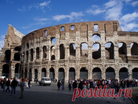 В Риме был установлен факт того, что ранее Колизей был жилым помещением - Неаполь по-славянски

Археологи, проводившие исследование на территории Рима обнаружили интересные факты про Колизей