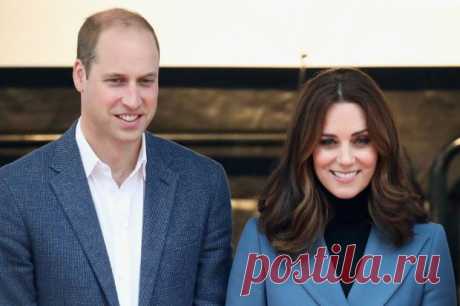 Кейт Миддлтон и принц Уильям с тремя детьми были замечены в лондонском аэропорту