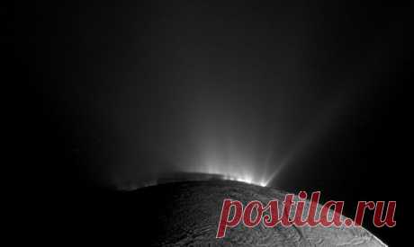 Фотогалерея: Аппарат &quot;Кассини&quot; обнаружил 101 гейзер на спутнике Сатурна - Новости Mail.Ru