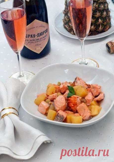 Жареный лосось с ананасами и розовым шампанским / Райская пища