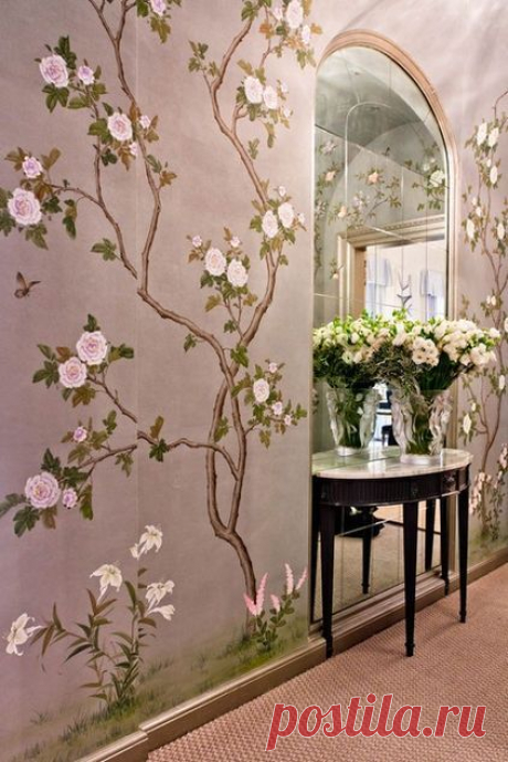 hand painted wallpaper :: chinoiserie wallpaper :: silk wallpaper :: chinese wallpaper :: hand painted silk wallpaper :: hand painted chinese wallpaper :: bespoke wallpaper and custom service