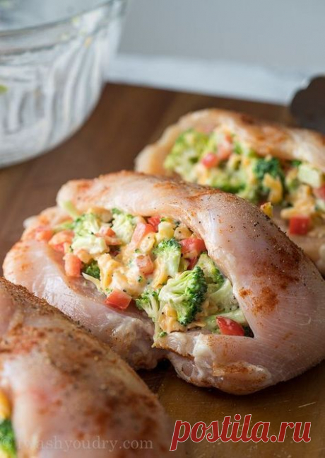 102 reviews · 25 minutes · Gluten free · Serves 4 · Broccoli Cheese Stuffed Chicken Breast is filled with a simple broccoli cheese mixture, seared in a skillet, then baked to perfection.