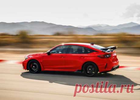 Хот-хэтч Honda Civic Type R 2023 стал мощнее на 9 л.с.