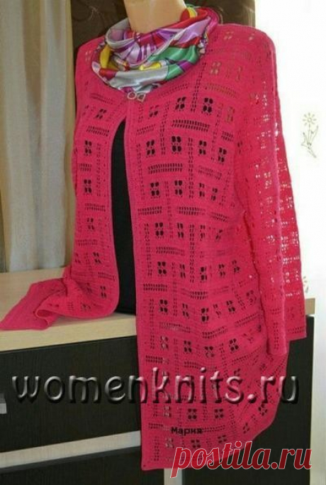 Кардиган крючком в филейной технике
Схема: https://womanknits.ru/vyazanie-dlya-zhenshchin/palto-kardigany-zhakety/kardigan-kryuchkom-v-filejnoj-tekhnike