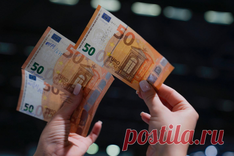Falschgeld-Fuffies auf dem Vormarsch: So erkennen Sie unechte Geldscheine | STERN.de
