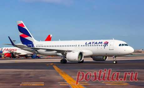 Пилот авиакомпании Latam умер во время перелета из Майами в Сантьяго. Самолет авиакомпании Latam, летевший из США в Чили, был вынужден совершить экстренную посадку в Панаме из-за плохого самочувствия одного из пилотов, который, несмотря на оказанную помощь, умер.