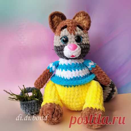 PDF Енот крючком. FREE crochet pattern; Аmigurumi animal patterns. Амигуруми схемы и описания на русском. Вязаные игрушки и поделки своими руками #amimore - плюшевый енот, енотик из плюшевой пряжи.