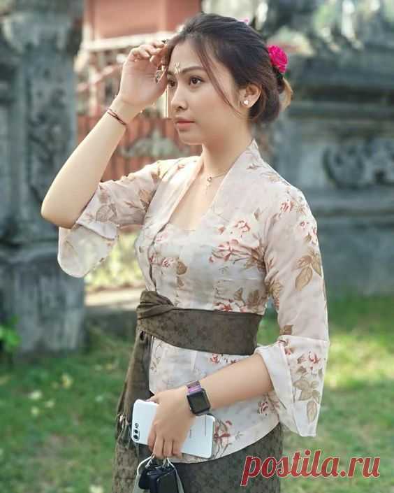 6 Types of Modern Kebaya —  The Most Popular Indonesian Traditional Dress &#8211; Ferbena.com