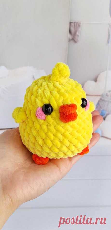 PDF Цыплёнок Пиу-Пиу крючком. FREE crochet pattern; Аmigurumi bird patterns. Амигуруми схемы и описания на русском. Вязаные игрушки и поделки своими руками #amimore - плюшевые цыплята, маленький цыплёнок из плюшевой пряжи к Пасхе, птичка, пасхальное украшение, птицы.