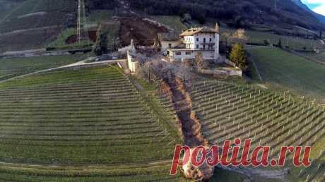Камнепад в Италии разрушил старинную усадьбу — Фото дня, 1 февраля 2014