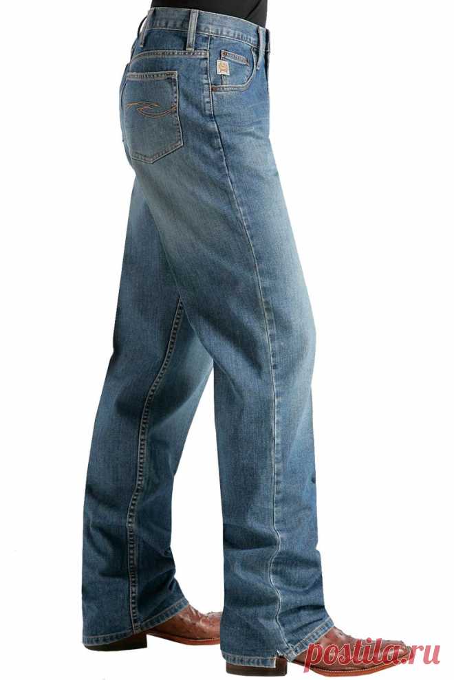 Джинсы Cinch® Mens Jean Fastback Relaxed Fit – сочетают в себе классические и молодежные тренды современной джинсовой моды, законодателем которой являются США. Эти американские джинсы выполнены из Premium Denim плотностью 13,25 унций, состоящего из 100 хлопка. Шлифование, потертости джинсов сделаны вручную. Бесплатная доставка.