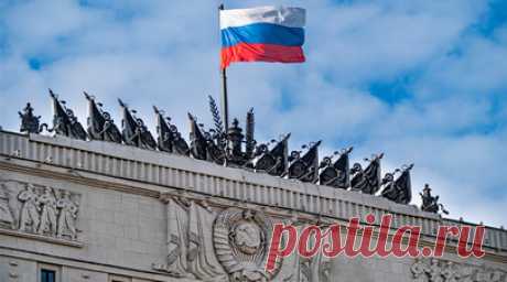 Над территориями трёх регионов: в Минобороны РФ сообщили о перехвате и уничтожении за ночь шести украинских БПЛА. В ночь на 7 марта дежурные средства ПВО перехватили и уничтожили шесть украинских беспилотников над территориями Курской, Брянской и Тульской областей. По данным местных властей, пострадавших или повреждений в результате не зафиксировано. Ранее в МО заявили об ударе по объекту в Одессе, где велась подготовка к боевому применению безэкипажных катеров ВСУ. Читать далее