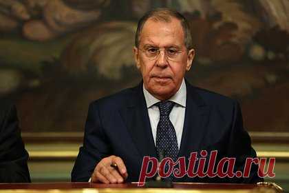 Лавров оценил идею переноса штаб-квартиры ООН из Нью-Йорка. Глава МИД России Сергей Лавров оценил идею переноса штаб-квартиры Организации Объединенных Наций (ООН) из Нью-Йорка, где она находится сейчас. Министр иностранных дел назвал подходящим время для ухода представительства из американского города. «Я думаю, это было бы хорошо», — сказал он.