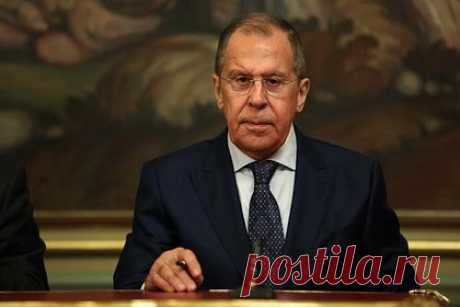 Лавров оценил идею переноса штаб-квартиры ООН из Нью-Йорка. Глава МИД России Сергей Лавров оценил идею переноса штаб-квартиры Организации Объединенных Наций (ООН) из Нью-Йорка, где она находится сейчас. Министр иностранных дел назвал подходящим время для ухода представительства из американского города. «Я думаю, это было бы хорошо», — сказал он.