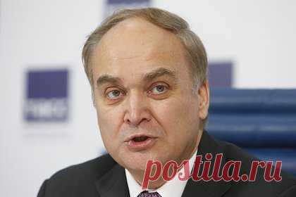 Посол России сравнил подготовку к отправке F-16 Украине с поездом без тормозов. Посол России в США Анатолий Антонов сравнил подготовку к отправке американских истребителей F-16 ВСУ с «несущимся на всех парах железнодорожным составом без тормозов». «Появление истребителей подобного типа в руках украинских головорезов рассматриваем как угрозу нашей безопасности в ядерной сфере», — сказал он.