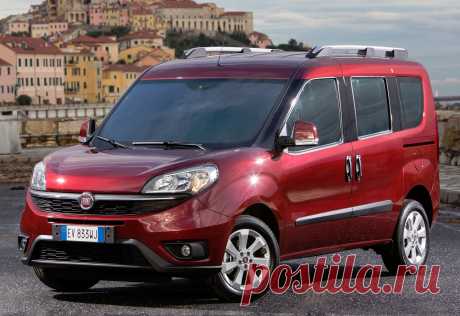 Смотри! FIAT Doblo 2018 модельного года Летом 2017 года на автомобильный рынок в России поступает множество новинок. Одна из них - обновленный FIAT Doblo 2018. Новинка получила обновленный и осов