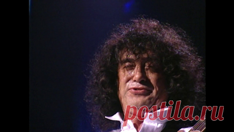 Led Zeppelin and Aerosmith perform at the 1995 Rock & Roll Hall of Fame Induction Ceremony Members of Led Zeppelin and Aerosmith perform "Train Kept a Rollin'," "For Your Love," "Bring It On Home," "Reefer Headed Woman," "Boogie Chillen" and "Baby ...