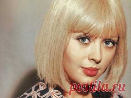 Ирина Азер - одна из самых красивых блондинок советского кино