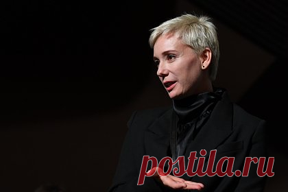 Режиссер рижского театра назвал причину отмены спектакля с Хаматовой. Новый Рижский театр отменил спектакль Gogolis.Nature Morte по пьесе Николая Гоголя с участием актрисы Чулпан Хаматовой накануне премьеры. Режиссер Улдис Тиронс объяснил, почему руководство учреждения приняло такое решение. Он отметил, что желание сделать часть постановки на украинском языке оказалось ошибкой.