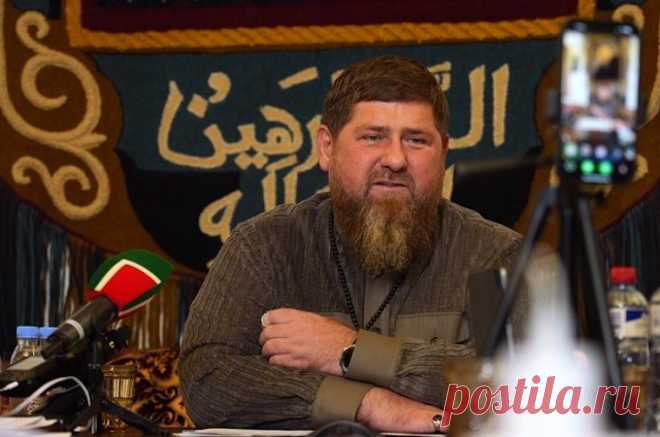 Помощник Кадырова показал, как глава Чечни тренируется в спортивном зале. Видео было опубликовано на фоне слухов о болезни главы региона.