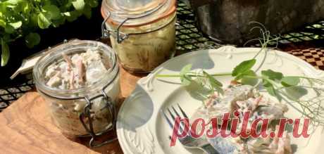 Домашняя маринованная сельдь с хреном и яблоком – Вся Соль - кулинарный блог Ольги Баклановой