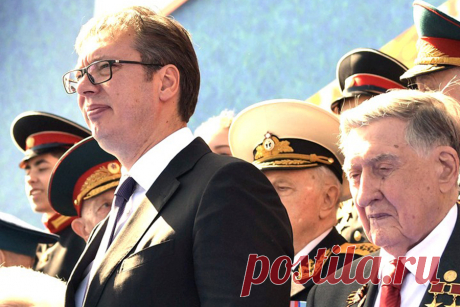 Президент Сербии поделился впечатлениями от парада Победы на Красной площади - ГлагоL