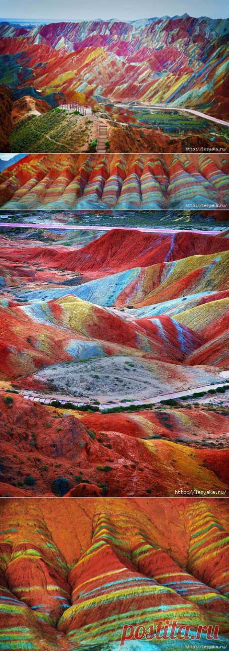 Цветные горы Danxia Landform в Китае.