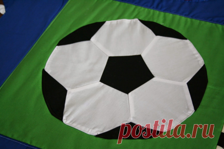 Quilted Soccer Ball - Brights on White I’ve been working on a quilt for a little boy who loves athletics.  When his Mom said he likes football, basketball and soccer best I knew I had to figure out the soccer ball.  I was inspired by Allison Harris’ football and figured that if she could do a football, a soccer ball would be...