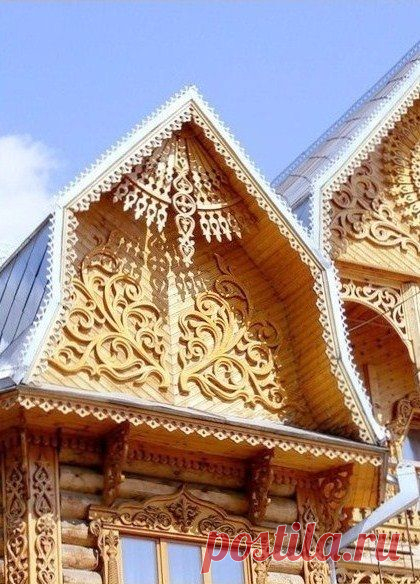 Olga сохранил(а) Пин на доску «Russian Costumes and culture».  Russian wooden house with carving decorations. #Russian #wooden #house  |   Pinterest • Всемирный каталог идей