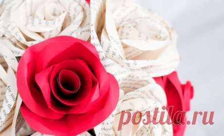 Простые розы из бумаги своими руками, 11 мастер-классов Как сделать простые и оригинальные розы из цветной и гофрированной бумаги своими руками, 11 пошаговых мастер-классов с фото примерами.