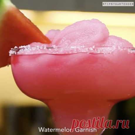 Cocktails (21+ to follow) в Instagram: «Who should make this for you? 😍 _ Jolly Watermelon Frozen Margarita 🍉 12 Watermelon Jolly Ranchers 6 ½ oz. (200ml) Tequila 1 ½ oz. (45ml)…» 2,482 отметок «Нравится», 46 комментариев — Cocktails (21+ to follow) (@cocktails) в Instagram: «Who should make this for you? 😍 _ Jolly Watermelon Frozen Margarita 🍉 12 Watermelon Jolly Ranchers…»