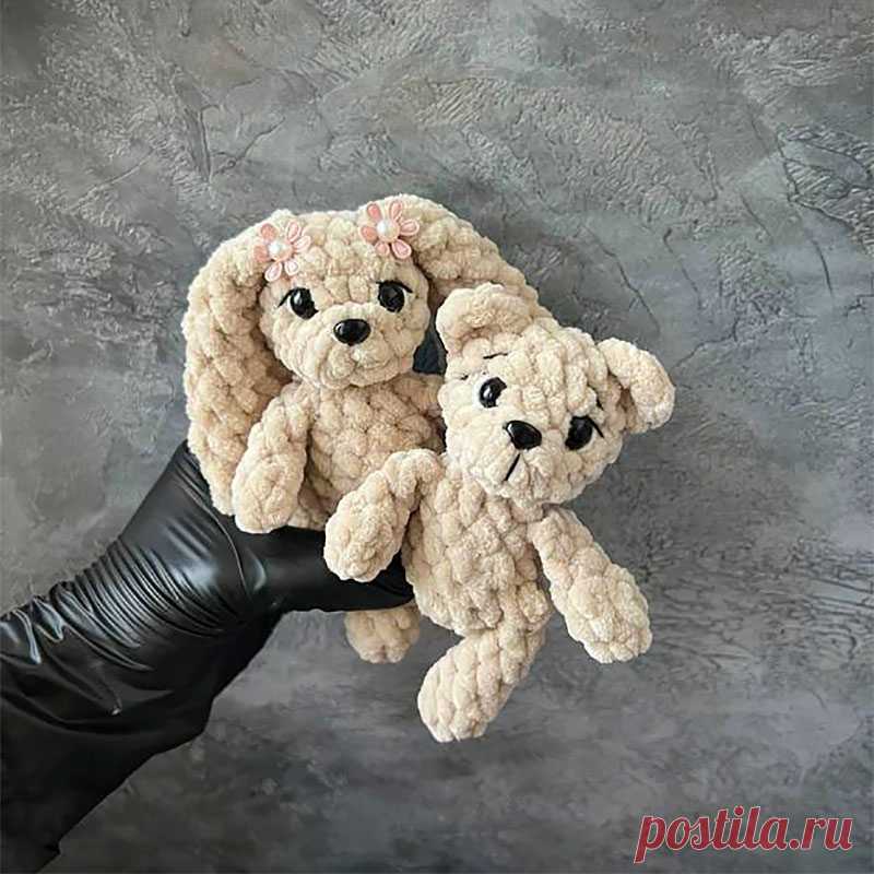 PDF Мишка Тедди и зайка Соня крючком. FREE crochet pattern; Аmigurumi toy patterns. Амигуруми схемы и описания на русском. Вязаные игрушки и поделки своими руками #amimore - маленькие зверюшки крючком, медведь, медвежонок, мишка и заяц из плюшевой пряжи, зайка, зайчик, зайчонок, плюшевые зверята.