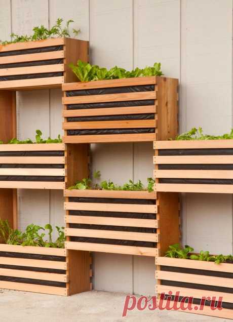 How to: Make a Modern, Space-Saving Vertical Vegetable Garden Perfect for folks with limited space, or who just prefer a stylish garden bed for their deck, patio, or back yard, these vertical stacking planters are totally DIY-able.