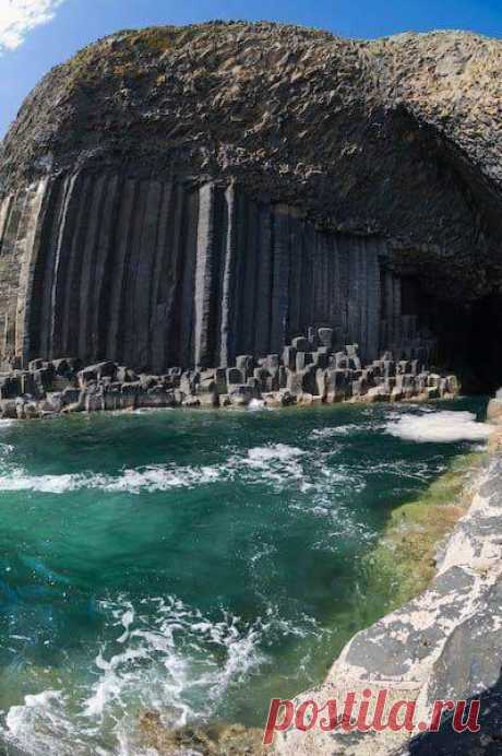 Fingal’s Cave is a sea cave on the uninhabited island of Staffa, in the Inner Hebrides of Scotland, known for its natural acoustics.
