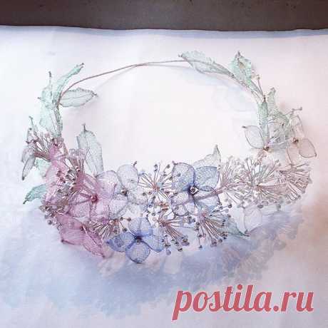Bespoke floral headpiece - entirely made by hand. Hours of wire and beadwork #couture #headpiece #brides #bridal #bridalinspo #wedding #weddinghair #floralheadpiece #studio #workbench #handcrafted #pastels #beautifuldetails #cherishedbride