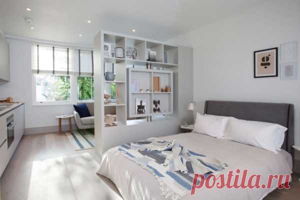 Однокомнатная квартира с кроватью и диваном: дизайн на фото