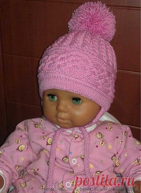 Детская розовая шапочка.