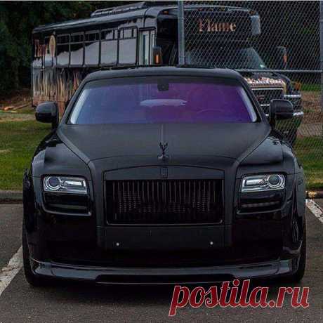 (76) Елена Петрова - Rolls-Royce Ghost