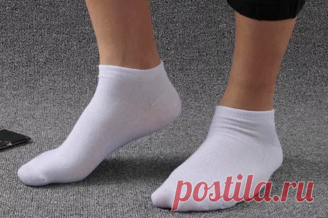 Как легко отстирать белые носки 1 способ: Белые носки легче отстирываются, если перед стиркой их замочить в растворе борной...